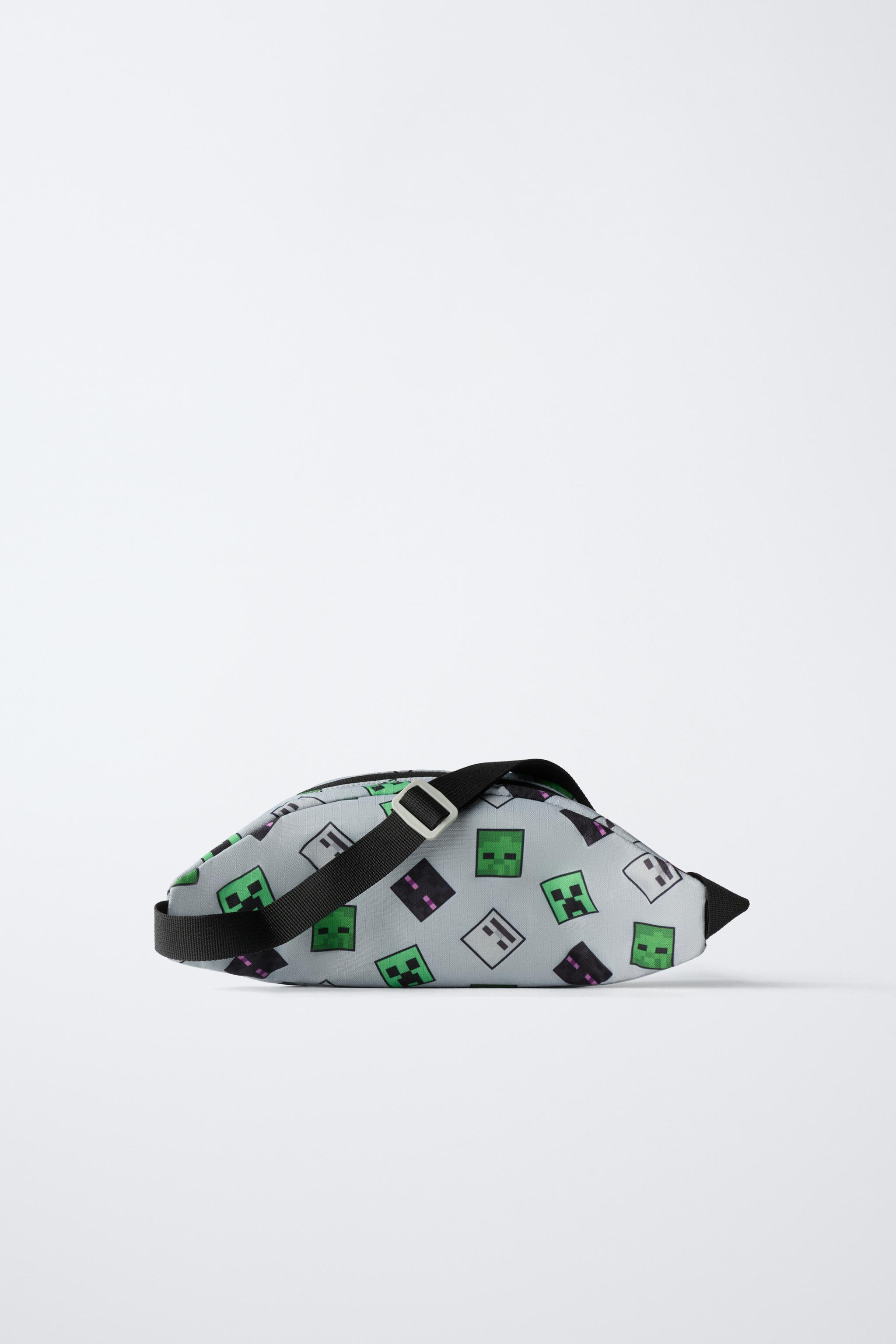 MINECRAFT © MOJANG AB. ™ BELT BAG